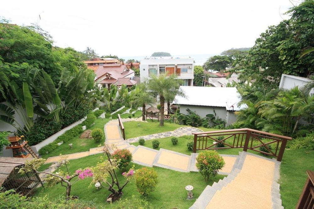 Kata Hiview Resort Karon Bagian luar foto
